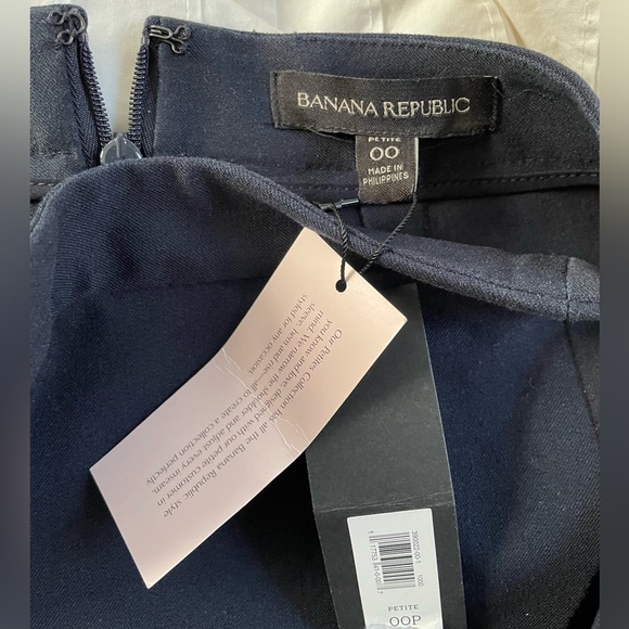 Banana Republic pencil mini skirt - Picture 2 of 2